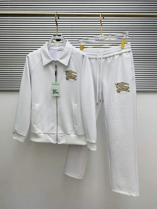Picture of Burberry Sweater Suits _SKUBurberryM-3XLomtr30937393